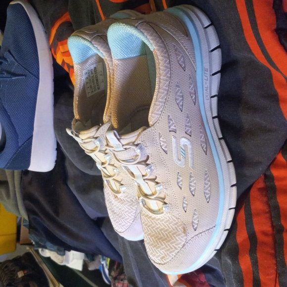 skechers dual lite womens slip on